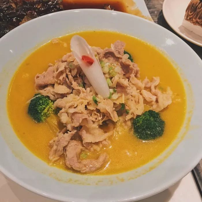 武汉汉街港式茶餐厅_港式茶餐厅临河街_港悦茶餐厅(临河街店)怎么样