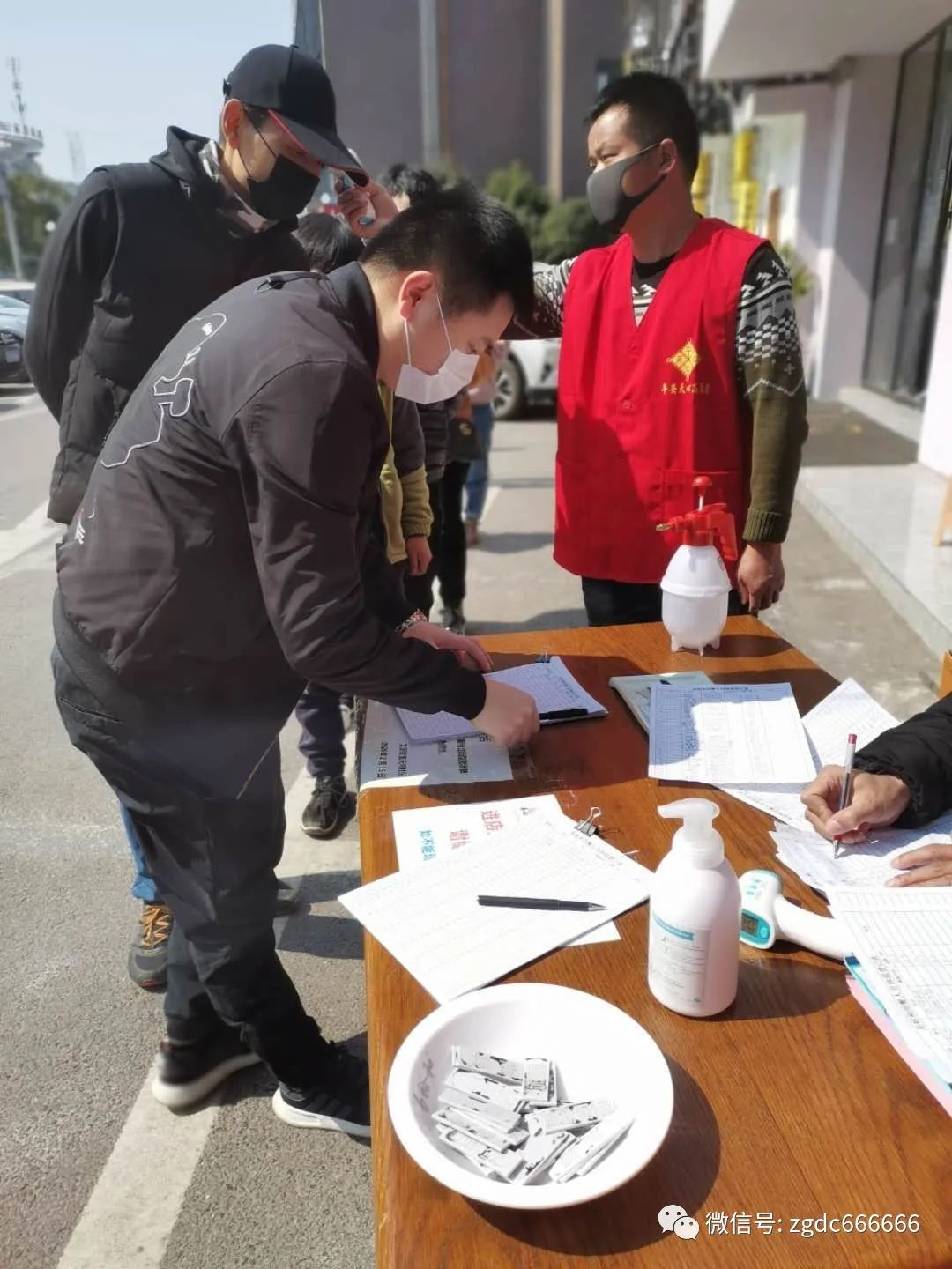 广东茶餐厅做法大全视频_广东茶餐厅特色菜_广东茶餐厅小吃