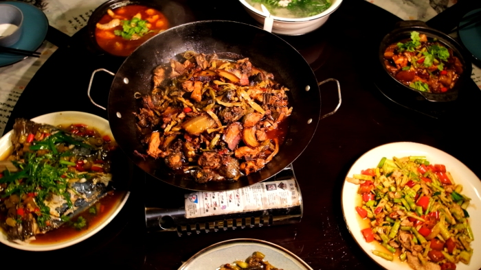 乡村美食博主都有谁_乡村美食博主_乡村美食博主怎么变现
